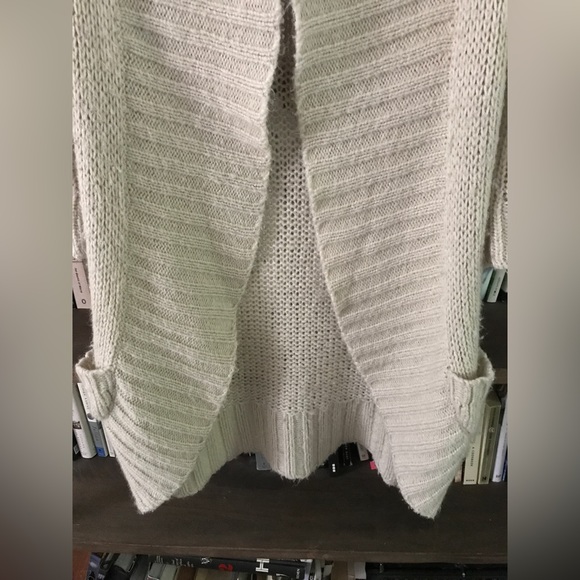 Urban Outfitters Pins and Needles Cozy Mohair Blend Cream Cocoon Cardigan S - Picture 5 of 14
